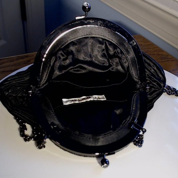 Franchi Pleated Satin rhinestone clasp chain strap evening bag - Picture 7 of 13